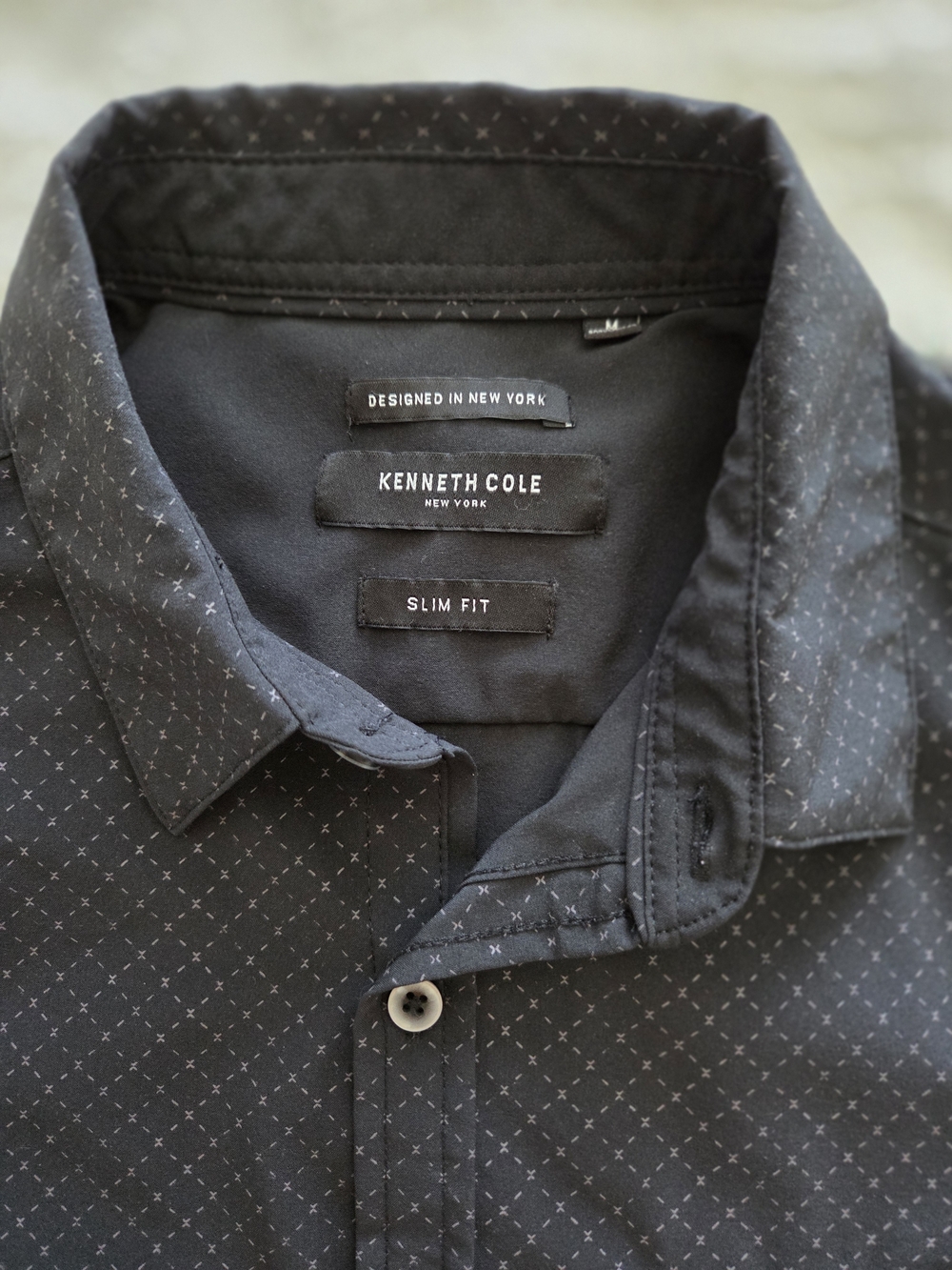Kenneth Cole Black Short-Sleeve Button-Up Shirt - Picture 4 of 6